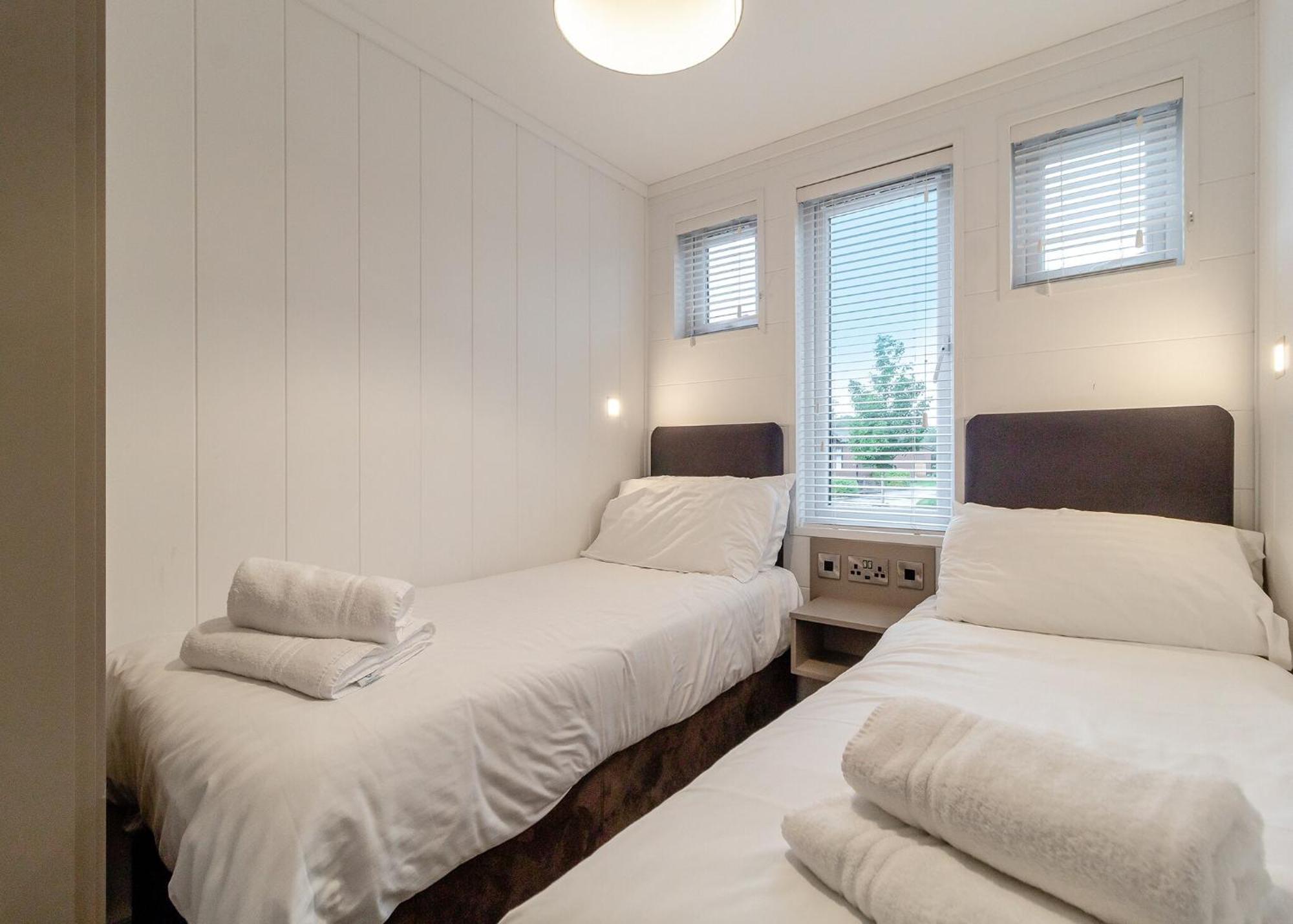 Norfolk Woods Resort And Spa Narborough  외부 사진