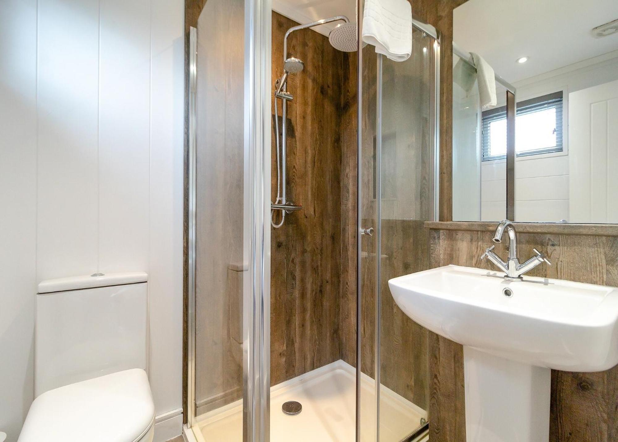 Norfolk Woods Resort And Spa Narborough  외부 사진
