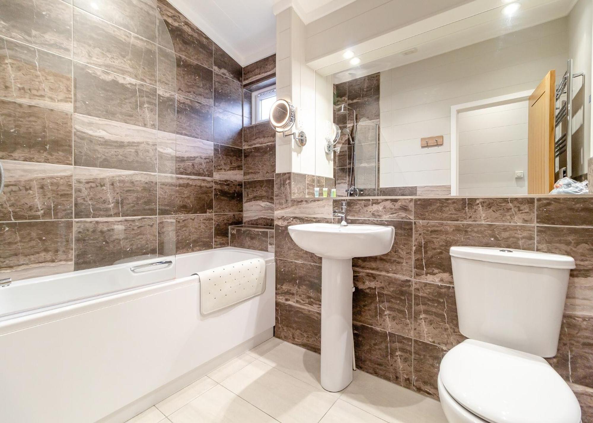 Norfolk Woods Resort And Spa Narborough  외부 사진