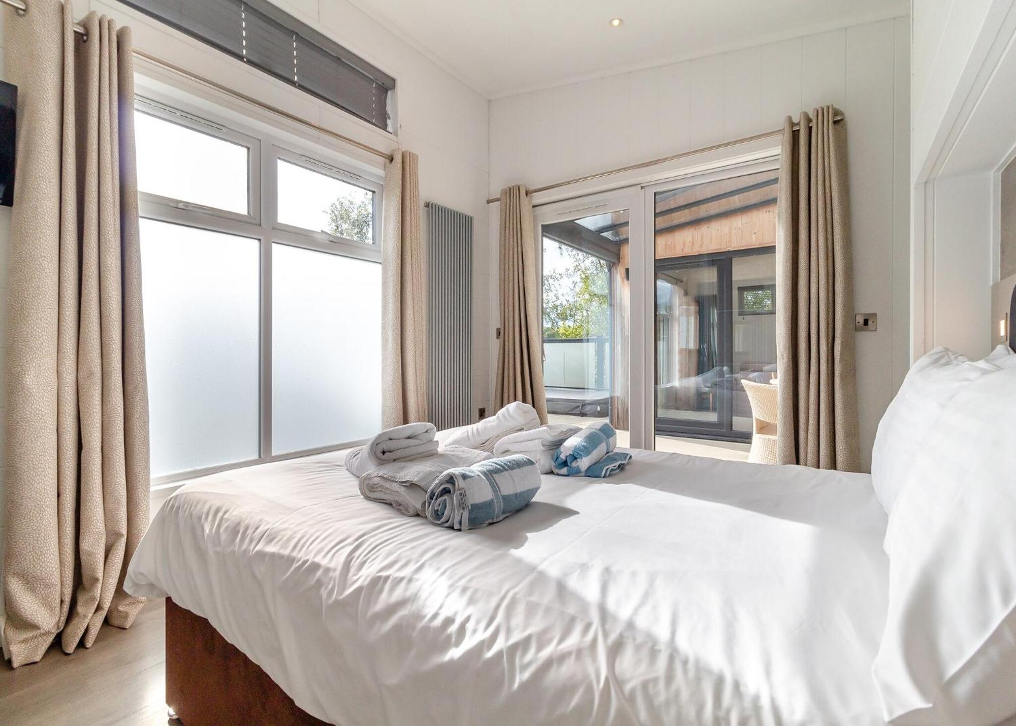 Norfolk Woods Resort And Spa Narborough  외부 사진